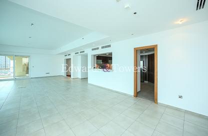 Apartment - 3 - 4 for rent in Marina Residences 2 - Marina Residences - Palm Jumeirah - Dubai