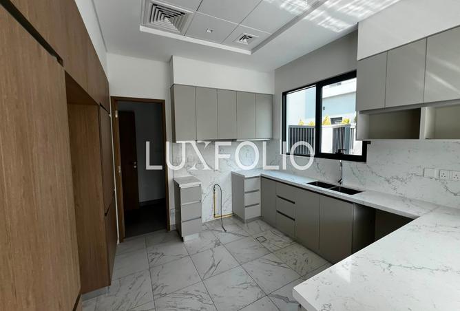 116800602 - Property Image 3