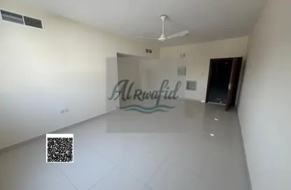 شقة - غرفة نوم - 2 حمامات للايجار في 3 المويهات - المويهات - عجمان