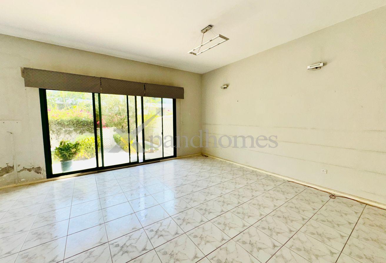 4 BHK + Maids | 1 Month Free | Prime Location photo 5