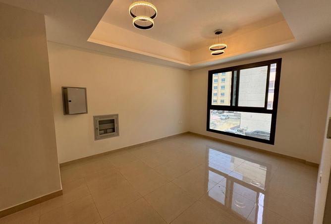 114180449 - Property Main Image