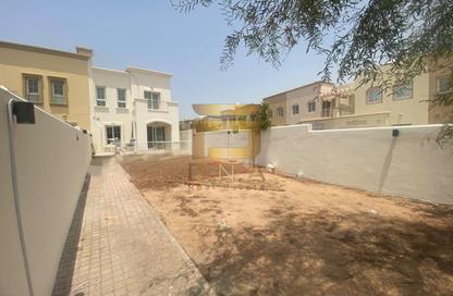 Villa - 2 Bedrooms - 3 Bathrooms for rent in Springs 11 - The Springs - Dubai