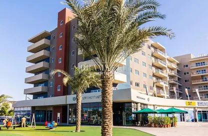 شقة - 2 غرف نوم - 3 حمامات للبيع في الريف - أبوظبي