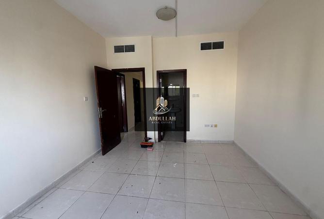 82396159 - Property Image 3