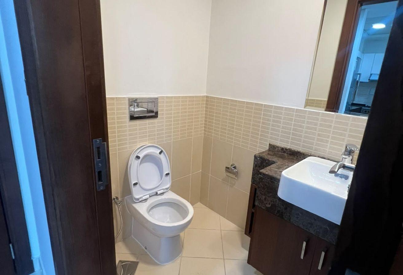 Spacious Layout | Well Maintained | Prime Location photo 8