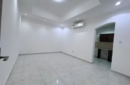Apartment - 1 Bathroom for rent in Khalifa City A Villas - Khalifa City A - Khalifa City - Abu Dhabi