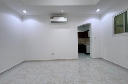 Apartment - Studio - 1 Bathroom for rent in Khalifa City A Villas - Khalifa City A - Khalifa City - Abu Dhabi