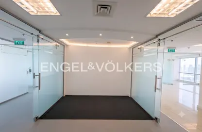Office Space - Studio - 1 Bathroom for rent in The Burlington - Business Bay - Dubai