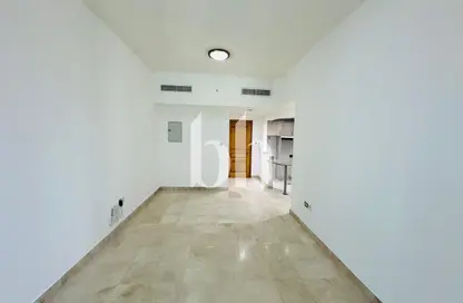 Apartment - 1 Bedroom - 1 Bathroom for rent in Al Meraikhi Tower - Sheikh Zayed Road - Dubai