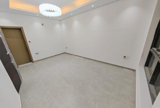 130651445 - Property Image 3
