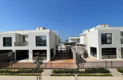 Townhouse - 3 Bedrooms - 5 Bathrooms for sale in Falcon Island North - Falcon Island - Al Hamra Village - Ras Al Khaimah