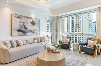 Apartment - 2 - 3 for rent in Marina Residences 2 - Marina Residences - Palm Jumeirah - Dubai