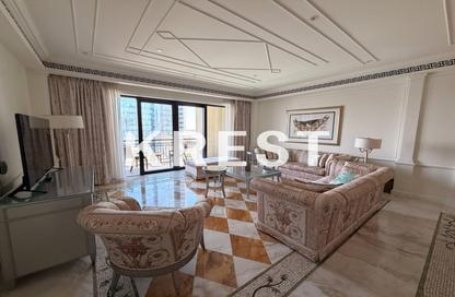 Apartment - 3 Bedrooms - 4 Bathrooms for rent in Palazzo Versace - Culture Village - Dubai
