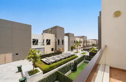 Apartment - 3 Bedrooms - 3 Bathrooms for rent in Souk Al Warsan Townhouses F - Souk Al Warsan - International City - Dubai Apartment - 3 Bedrooms - 3 Bathrooms for rent in Souk Al Warsan Townhouses F - Souk Al Warsan - International City - Dubai