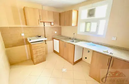 شقة - 2 غرف نوم - 2 حمامات للايجار في بناية مويليح 29 - مويلح - الشارقة