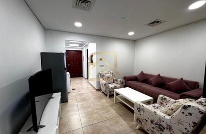 Apartment - Studio - 1 Bathroom for rent in European - Canal Residence - Dubai Sports City - Dubai