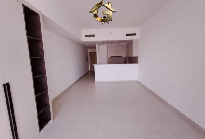 137442101 - Property Main Image