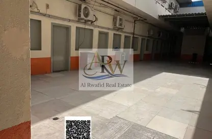 سكن عمال - استوديو - 8 حمامات للايجار في المنطقة الصناعية رقم 5 - المنطقة الصناعية بالشارقة - الشارقة سكن عمال - استوديو - 8 حمامات للايجار في المنطقة الصناعية رقم 5 - المنطقة الصناعية بالشارقة - الشارقة