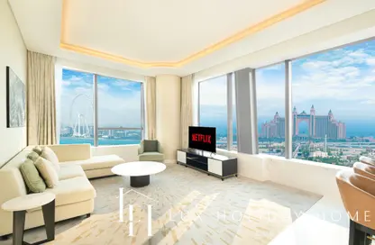 Apartment - 1 Bedroom - 1 Bathroom for rent in The Palm Tower - Palm Jumeirah - Dubai