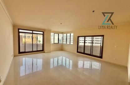 Apartment - 2 - 3 for rent in Airport Road Area - Al Garhoud - Dubai