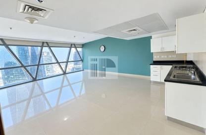 Apartment - 1 - 2 for rent in Park Tower A - Park Towers - DIFC - Dubai