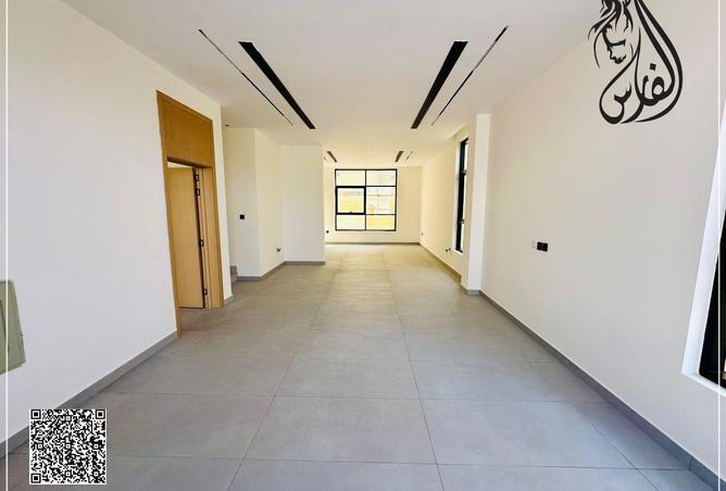 84488136 - Property Image 3