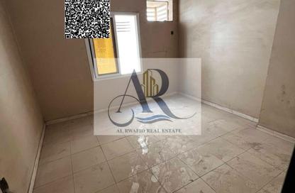 Labor Camp - Studio - 7+ Bathrooms for rent in Al Sajaa S - Al Sajaa - Sharjah Labor Camp - Studio - 7+ Bathrooms for rent in Al Sajaa S - Al Sajaa - Sharjah