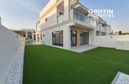 Townhouse - 4 - 5 for rent in Rochester - The Park Villas - Damac Hills - Dubai