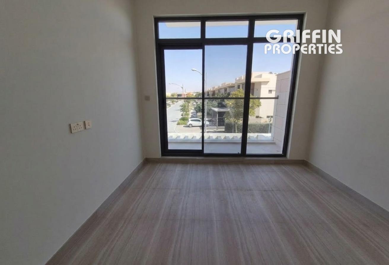 Corner Plot | Landscaped | Full Park View | 4BHK photo 9