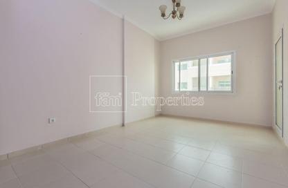 Apartment - 3 Bedrooms - 4 Bathrooms for rent in Mazaya 29 - Queue Point - Liwan - Dubai