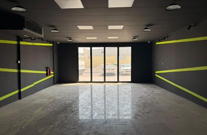 Shop - Studio - 1 for rent in Umm Al Thuoob - Umm Al Quwain
