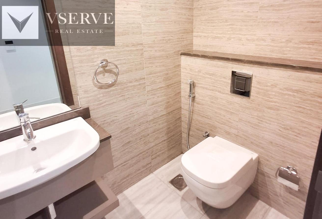 Spacious Layout | Pool View | Prime Location photo 8