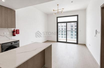 Apartment - 1 Bedroom - 2 Bathrooms for rent in Laya Heights - Dubai Studio City - Dubai Apartment - 1 Bedroom - 2 Bathrooms for rent in Laya Heights - Dubai Studio City - Dubai