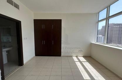 Apartment - 2 Bedrooms - 3 Bathrooms for rent in Hamdan Street - Abu Dhabi