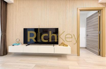 Apartment - 1 - 1 for rent in Bloom Towers B - Bloom Towers - District 10 - Jumeirah Village Circle - Dubai