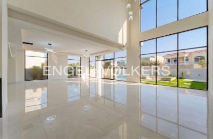 Villa - 6 Bedrooms - 7 Bathrooms for sale in Jumeirah Park Homes - Jumeirah Park - Dubai