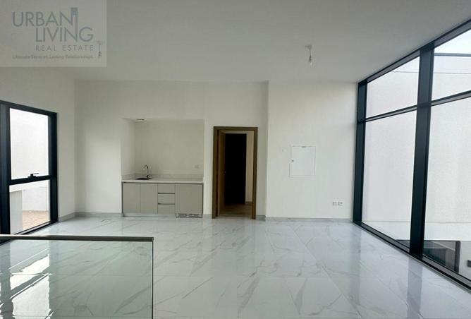 136565403 - Property Image 3