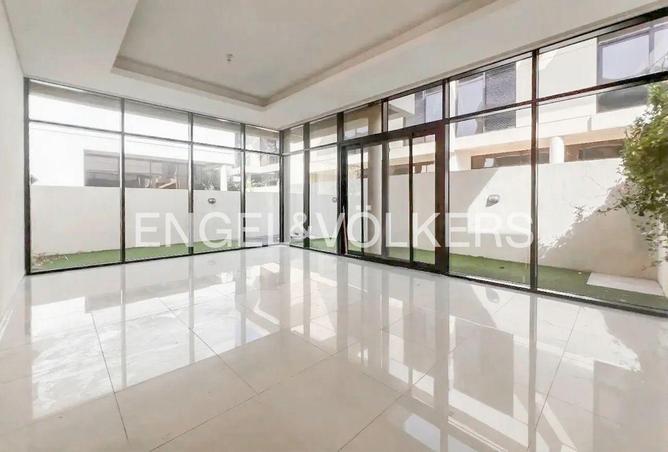 62866379 - Property Main Image