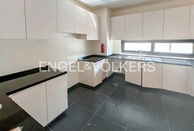 62866379 - Property Image 3