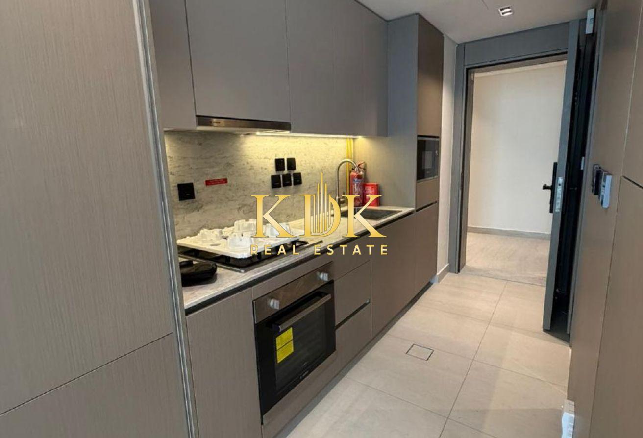 Modern Studio | Balcony | Pool View | NAS 3 Arjan photo 5