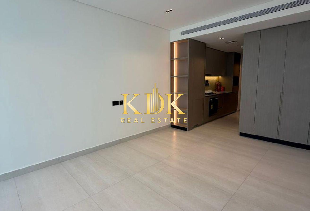 Modern Studio | Balcony | Pool View | NAS 3 Arjan photo 4