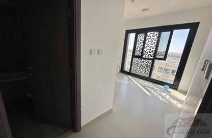Apartment - 1 Bedroom - 2 Bathrooms for rent in Muwaileh 29 Building - Muwaileh - Sharjah