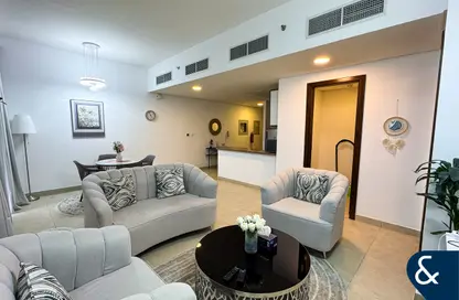 شقة - غرفة نوم - 2 حمامات للايجار في فكتوريا رزدنسي - الفرجان - دبي