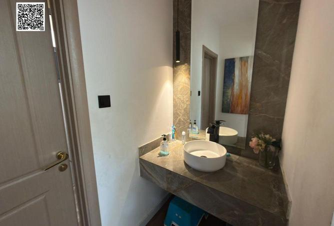 102826790 - Property Image 2