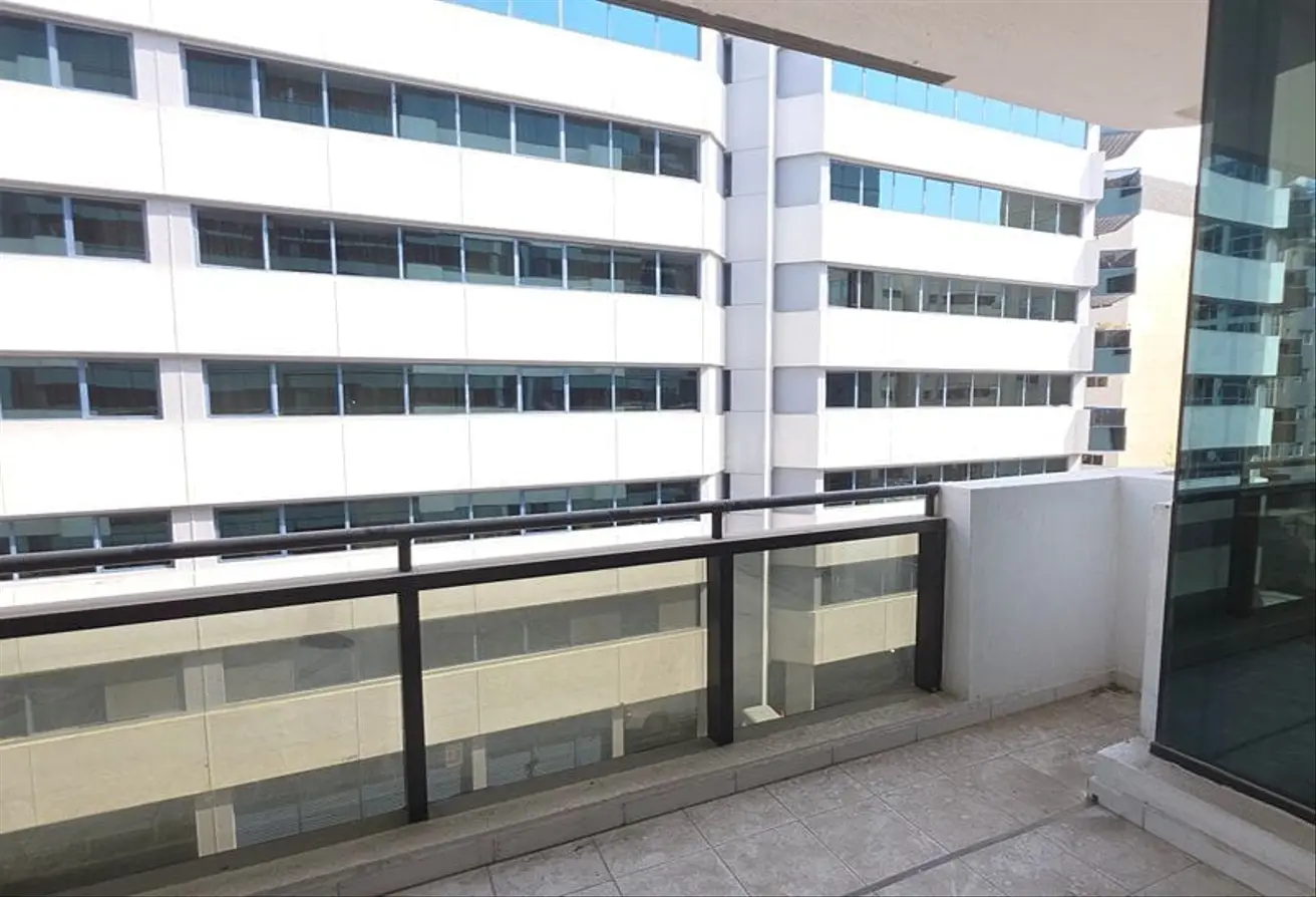 156908967 - Property Main Image