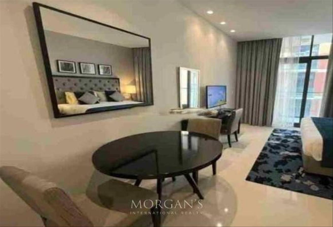 Studio | Prime Location | Spacious Apartment photo 2