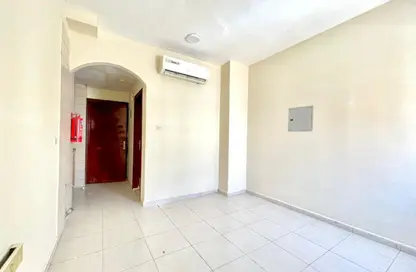 Apartment - 1 Bathroom for rent in Muwaileh - Sharjah