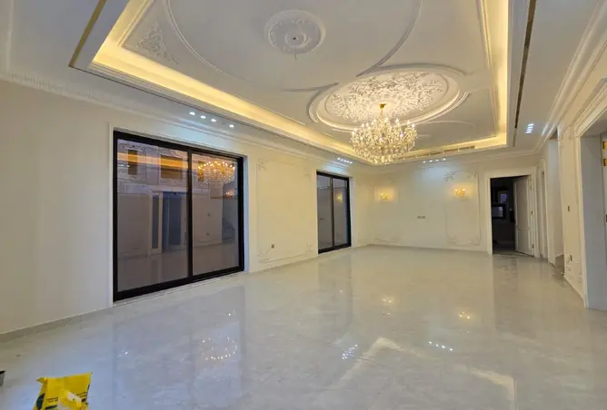 121540396 - Property Image 3