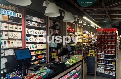 Shop - Studio - 1 Bathroom for rent in The Zen Tower - Dubai Marina - Dubai