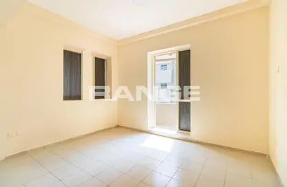 Apartment - 2 Bedrooms - 3 Bathrooms for rent in Sunrise New Mankhool - Al Raffa - Bur Dubai - Dubai